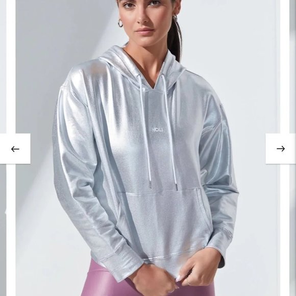 Noli Yoga chrome hoodie - Picture 1 of 3